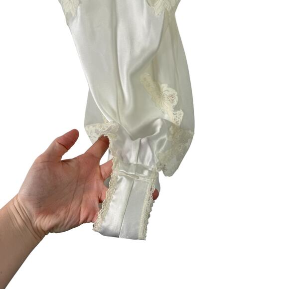 Victoria's Secret Vtg Y2K White Beaded Lace Satin Lingerie Robe Set Bride Honeym - Picture 8 of 9